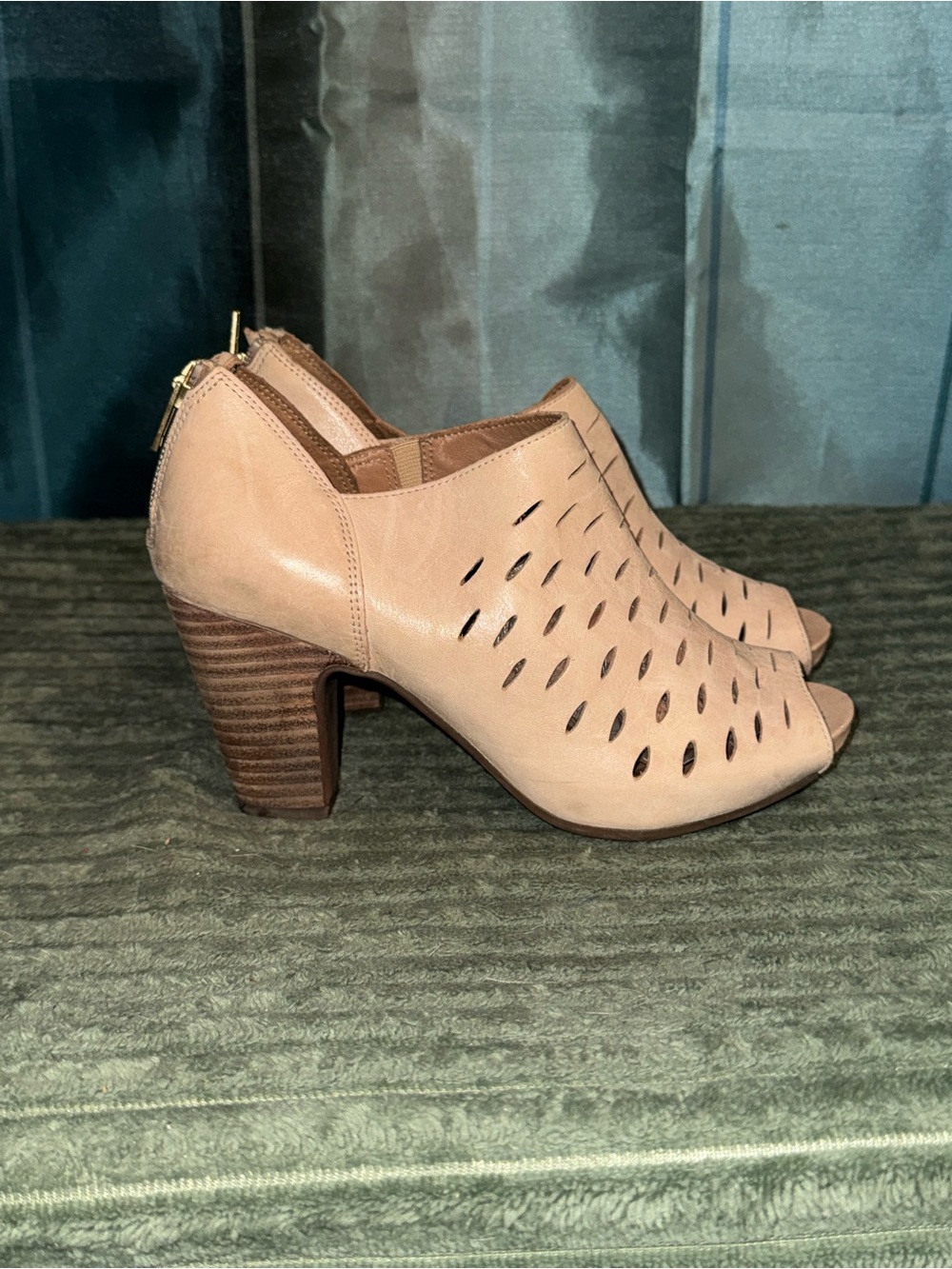 Clarks Nude Peep-Toe Cutout Block Heel Booties